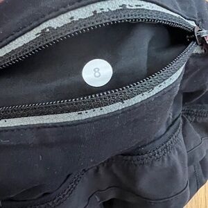 Sz 8 lululemon shorts